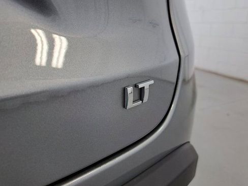 Used 2025 Chevrolet Trax LT w/ LT Convenience Package FWD image 26