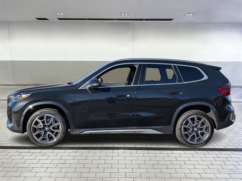 Certified 2025 BMW X1 xDrive28i w/ Technology Package image 2