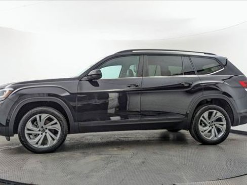 Used 2023 Volkswagen Atlas SE AWD/4WD image 3