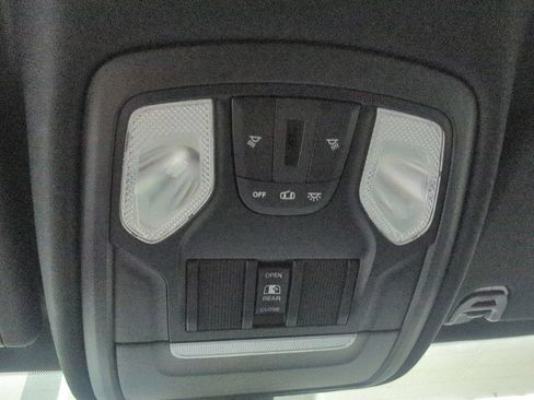 Used 2021 RAM 1500 Big Horn AWD/4WD image 27
