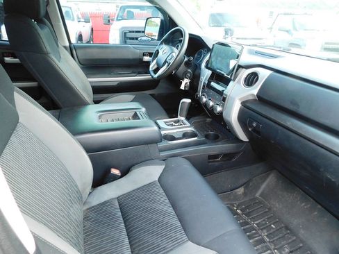 Used 2014 Toyota Tundra SR5 w/ TRD Off Road Package AWD/4WD image 18