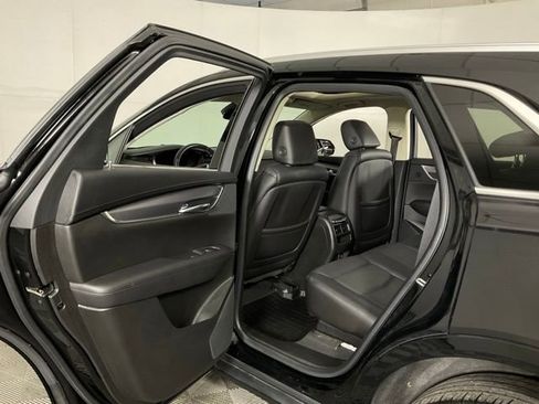 Used 2019 Cadillac XT5 Premium Luxury w/ Driver Assist Package AWD/4WD image 30