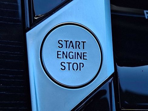 Used 2024 BMW X7 xDrive40i w/ M Sport Package image 27