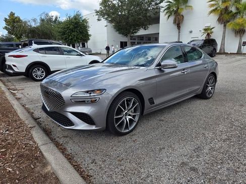 Used 2025 Genesis G70 2.5T RWD image 3