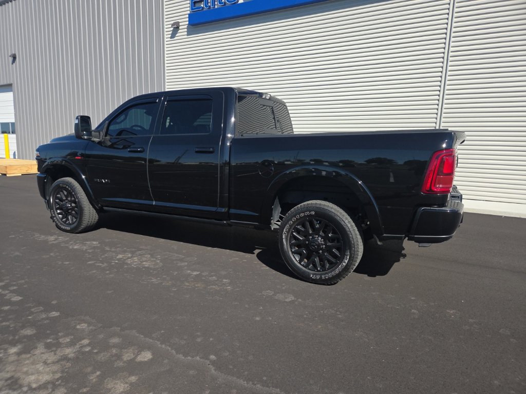 Used 2025 RAM 2500 Limited AWD/4WD image 11