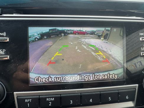 Used 2018 Nissan Altima 2.5 SV image 22