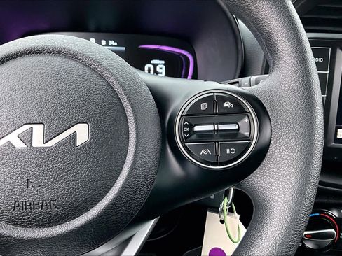 Used 2025 Kia Soul LX w/ LX Technology Package image 24