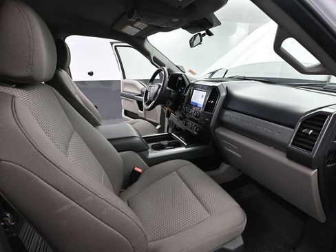 Used 2022 Ford F250 XLT w/ XLT Value Package image 46