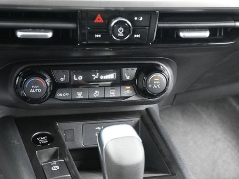 New 2026 Nissan Kicks SV w/ SV Premium Package AWD/4WD image 11