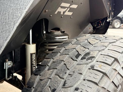 Used 2016 Jeep Wrangler Unlimited Sport w/ Connectivity Group image 14