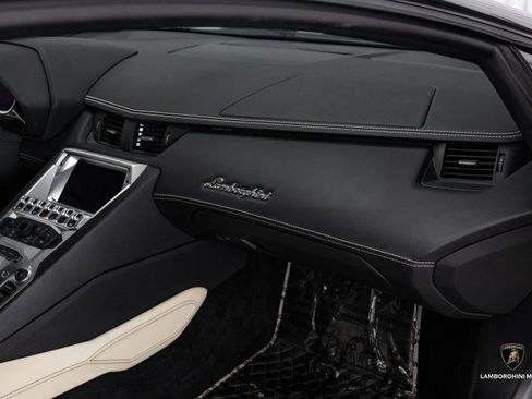 Used 2012 Lamborghini Aventador LP 700-4 image 48