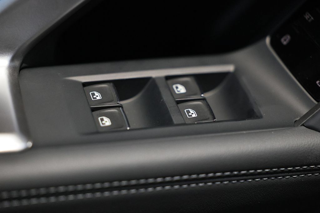 New 2026 Audi Q5 Premium AWD/4WD image 17