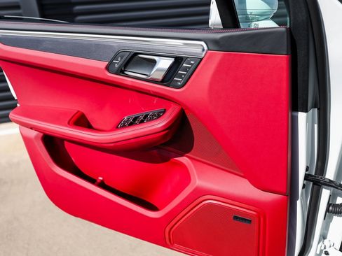 New 2026 Porsche Macan GTS image 23