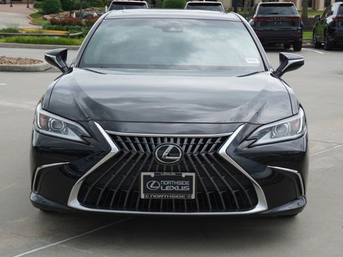 Used 2023 Lexus ES 350 w/ Premium Package FWD image 2