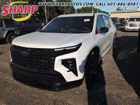 Used 2026 Chevrolet Traverse RS AWD/4WD image 1