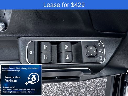 Used 2025 Mercedes-Benz GLB 250 4MATIC image 27