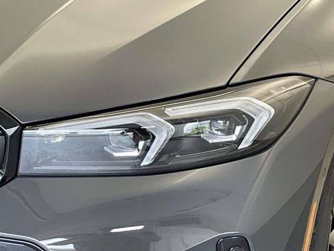 New 2026 BMW 330i xDrive Sedan w/ M Sport Package AWD/4WD image 9