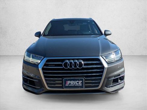 Used 2018 Audi Q7 3.0T Prestige w/ Prestige Package AWD/4WD image 2