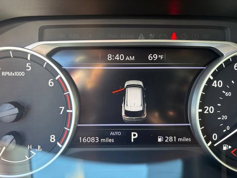 Used 2023 Nissan Rogue S AWD/4WD image 19