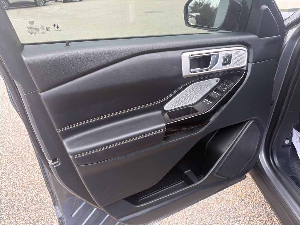 Used 2021 Ford Explorer ST w/ Equipment Group 401A AWD/4WD image 10