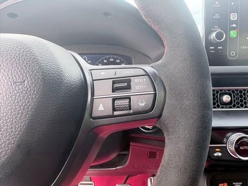 Used 2024 Honda Civic Type R image 12