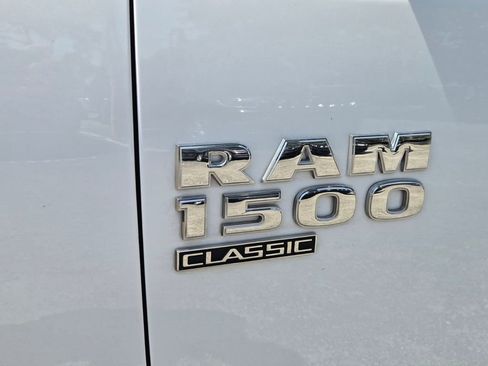 Certified 2022 RAM 1500 Classic SLT RWD image 11