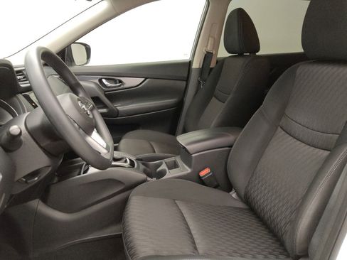 Used 2018 Nissan Rogue S AWD/4WD image 17