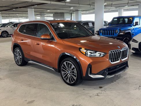 Certified 2025 BMW X1 xDrive28i w/ Technology Package AWD/4WD image 2