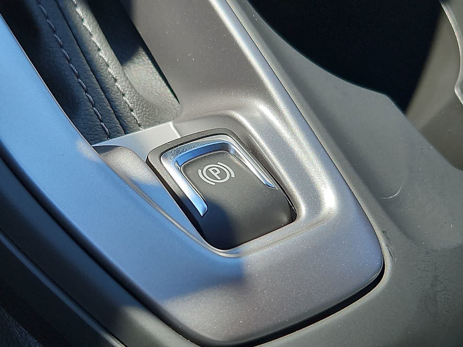 New 2026 Chevrolet Trax LS w/ LS Convenience Package FWD image 20