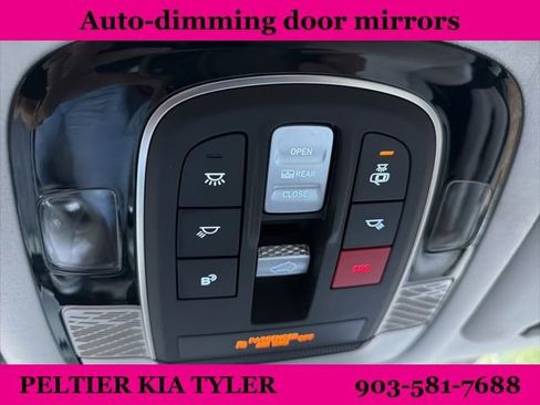 Used 2023 Hyundai Palisade Calligraphy image 25