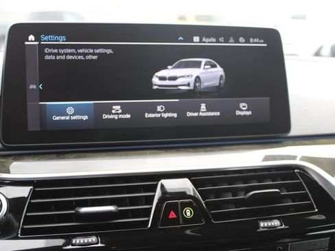 Used 2021 BMW 530e w/ Parking Assistance Package RWD image 27