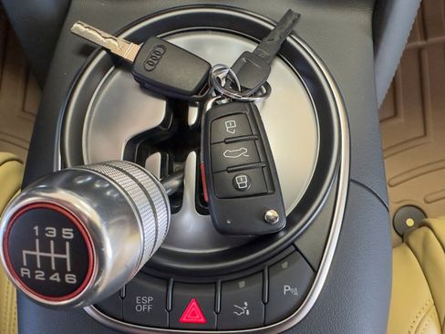 Used 2010 Audi R8 V10 image 61