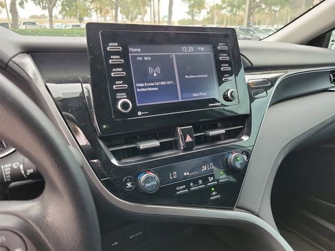 Used 2024 Toyota Camry LE image 23