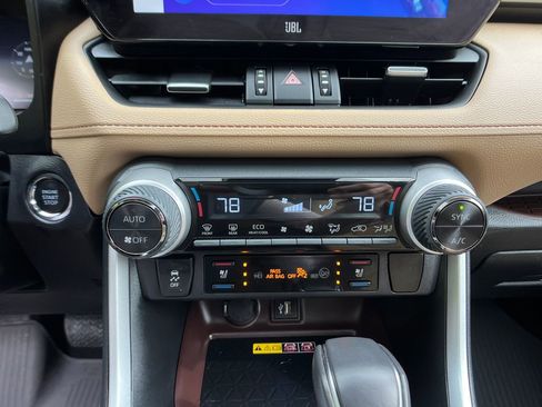 Used 2025 Toyota RAV4 Limited w/ Advanced Technology Package AWD/4WD image 17