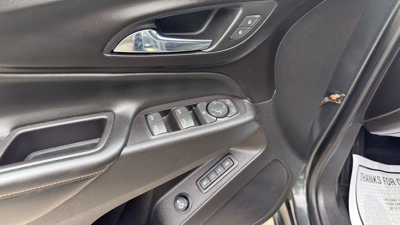 Used 2018 Chevrolet Equinox Premier AWD/4WD image 33