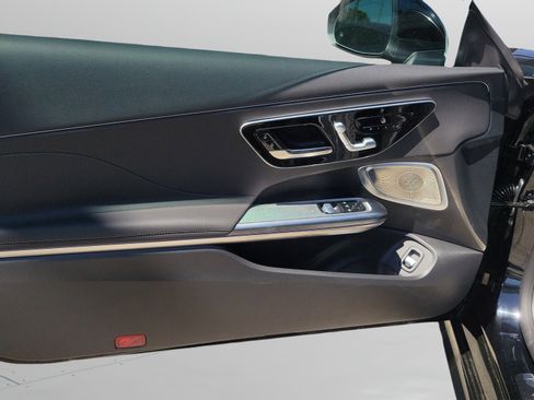 New 2026 Mercedes-Benz CLE 300 4MATIC Coupe image 7