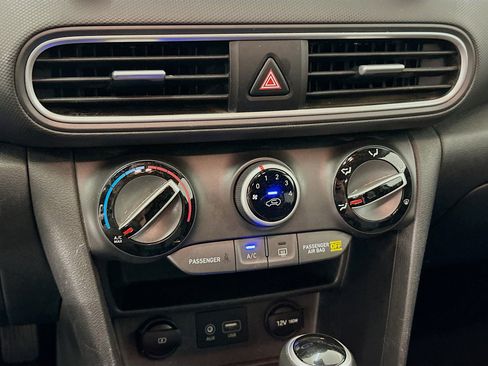 Used 2019 Hyundai Kona SEL image 23