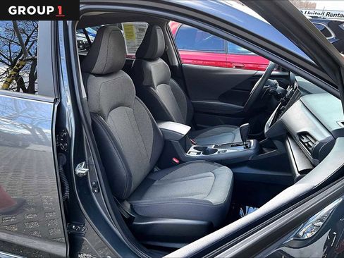 Used 2024 Subaru Crosstrek 2.0i Premium image 9