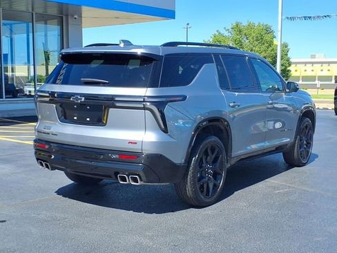Used 2024 Chevrolet Traverse RS w/ LPO, Floor Liner Package image 3