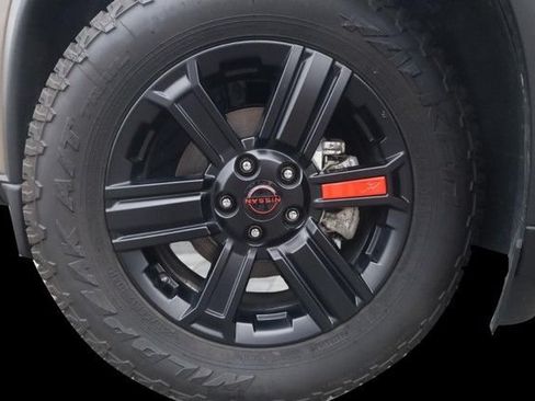 Certified 2025 Nissan Rogue SV AWD/4WD image 3
