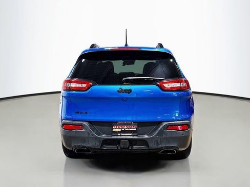 Used 2018 Jeep Cherokee Limited w/ Technology Group AWD/4WD image 8