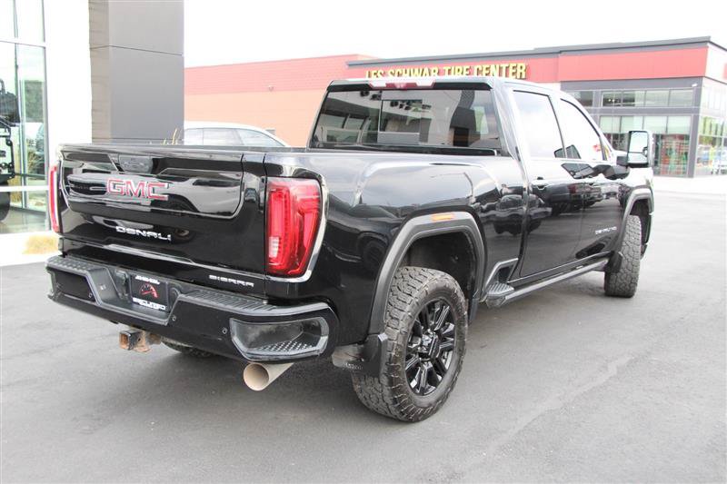 Used 2022 GMC Sierra 2500 Denali w/ Denali Black Diamond Edition AWD/4WD image 9