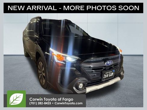 Used 2025 Subaru Outback Limited image 1