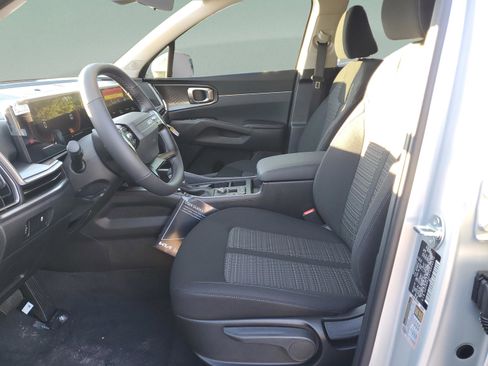 New 2026 Kia Sorento LX image 16