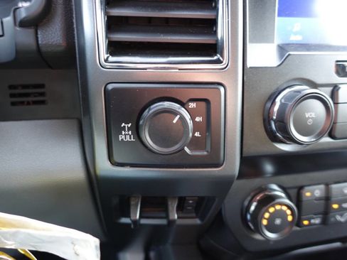 Used 2022 Ford F250 XLT w/ Black Appearance Package image 41