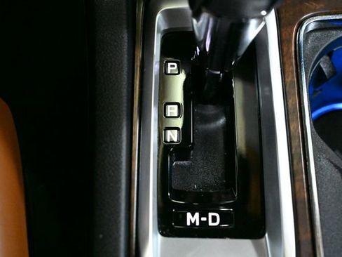 Used 2025 Subaru Ascent Touring w/ Popular Package #2 AWD/4WD image 28