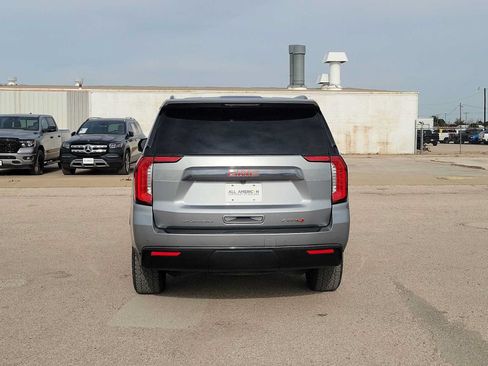 Used 2023 GMC Yukon AT4 w/ AT4 Premium Package AWD/4WD image 7