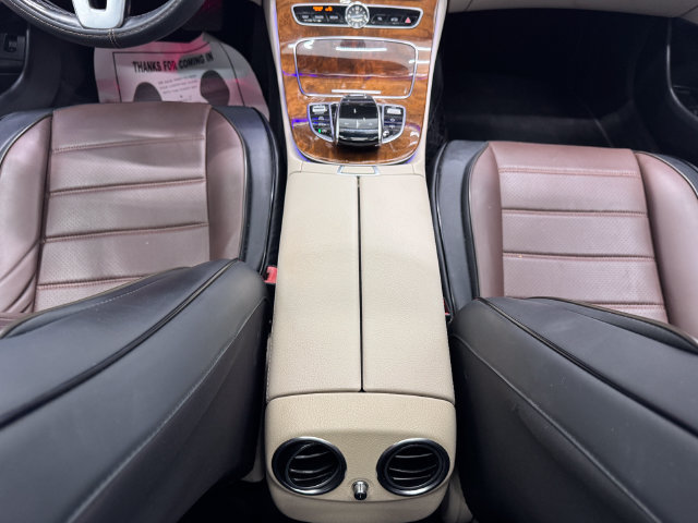 Used 2019 Mercedes-Benz E 300 4MATIC image 38