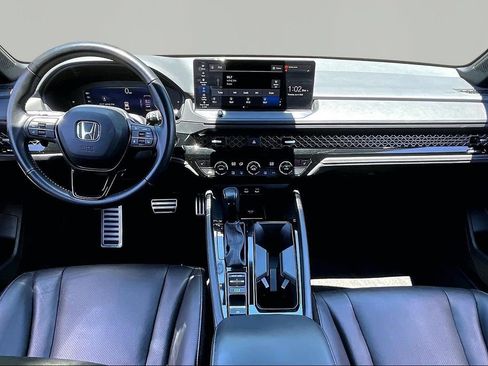 Used 2025 Honda Accord Sport image 8