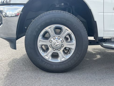 Used 2024 RAM 2500 Big Horn w/ Bed Utility Group image 32